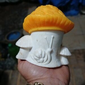 Avon Enchanted Mushroom Candle - Cream